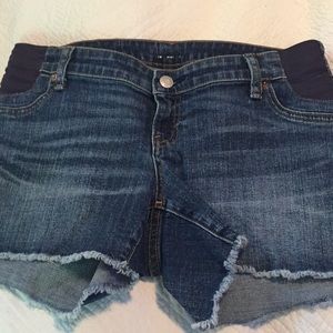 Gap maternity denim cut-off shorts